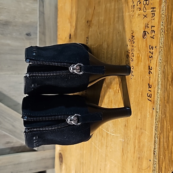 Size 9m black bootie - Picture 2 of 7